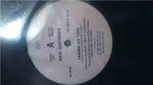 Red Guitars - Trains On Time