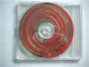 Ziggy Marley And The Melody Makers - Look Who's Dancing