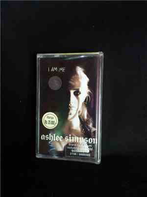 Ashlee Simpson - I Am Me