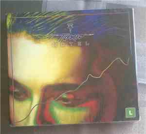 Tokio Hotel - Kings Of Suburbia