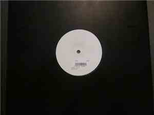 Barry White / Unknown Artist - I Never Thought I'd Fall In Love With You /  ...