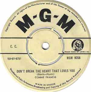 Connie Francis - Don't Break The Heart That Loves You