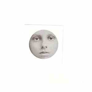 Tara Vanflower - Beneath The Moon