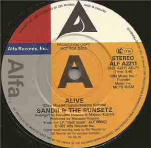 Sandii & The Sunsetz - Alive