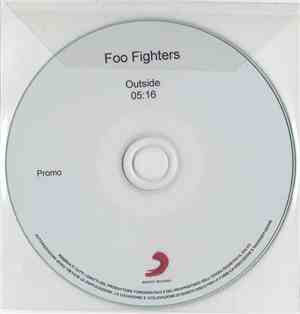Foo Fighters - Outside