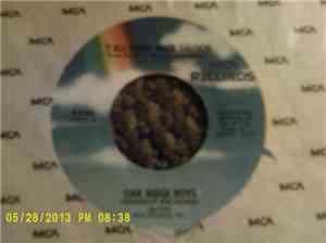 The Oak Ridge Boys - Y'All Come Back Saloon / You're The One