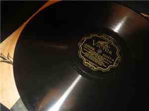 Rudy Vallee And His Connecticut Yankees - I Love You, Believe Me, I Love You! / If You Were The Only Girl