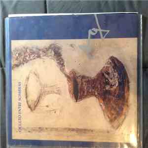 Ag  - Oculto Entre Las Sombras