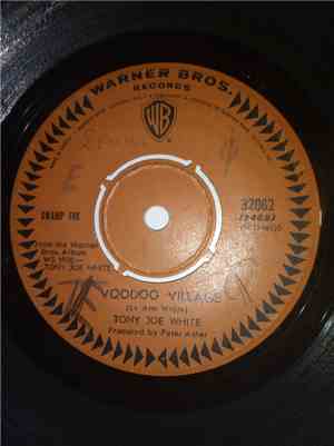 Tony Joe White - Voodoo Village / The Daddy