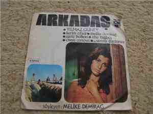 Melike Demirağ - Arkadaş / İsimsiz Kahramanlar