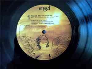 Mozart / Dennis Brain, Philharmonia Orchestra, Herbert von Karajan - Horn C ...