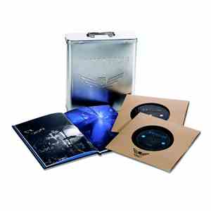 Mumford & Sons - Wilder Mind 7” Collectors Box