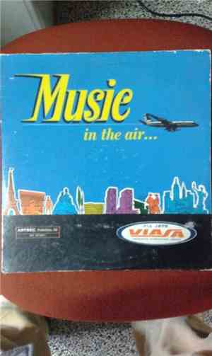 Unknown Artist - Music In The Air...