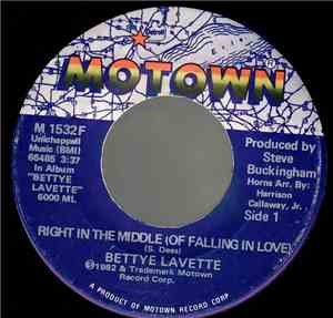 Bettye Lavette - Right In The Middle (Of Falling In Love)
