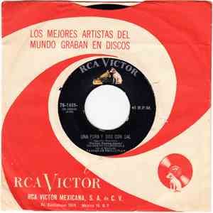 Gilberto Valenzuela Con El Mariachi Vargas De Tecalitlan - Una Pura Y Dos Con Sal / Las Dos Caras Del Destino