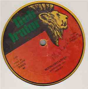 Barrington Levy - Moonlight Lover