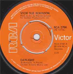 Vicki Sue Robinson - Daylight