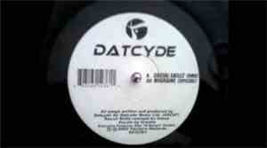 Datcyde - Social Skillz (Remix) / Migraine (Special)