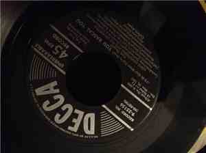 Louis Armstrong And His Orchestra - When It's Sleepy Time Down South/ (I'll ...
