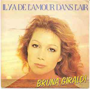 Bruna Giraldi - Y'A De L'Amour Dans L'Air
